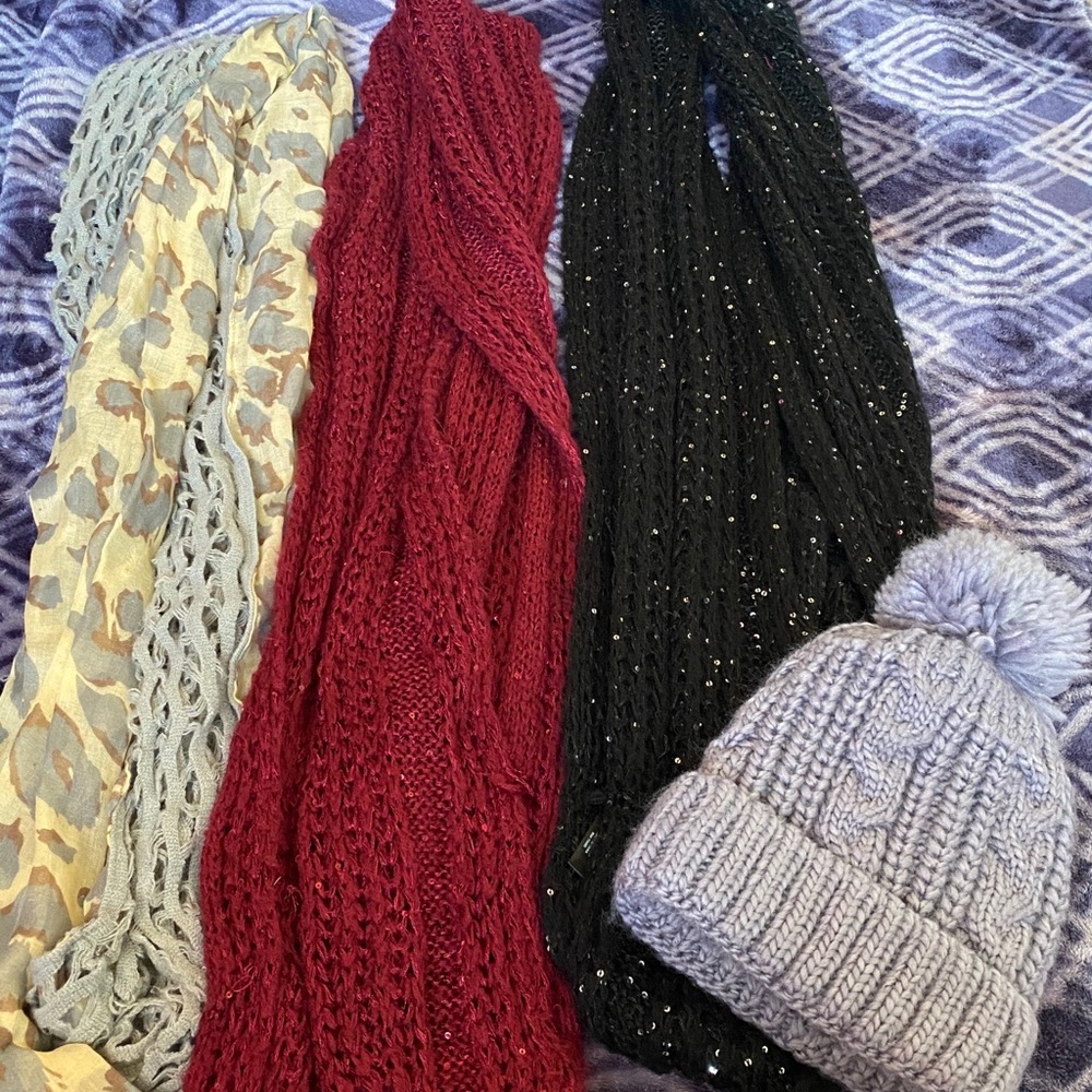Scarfs and Bene set